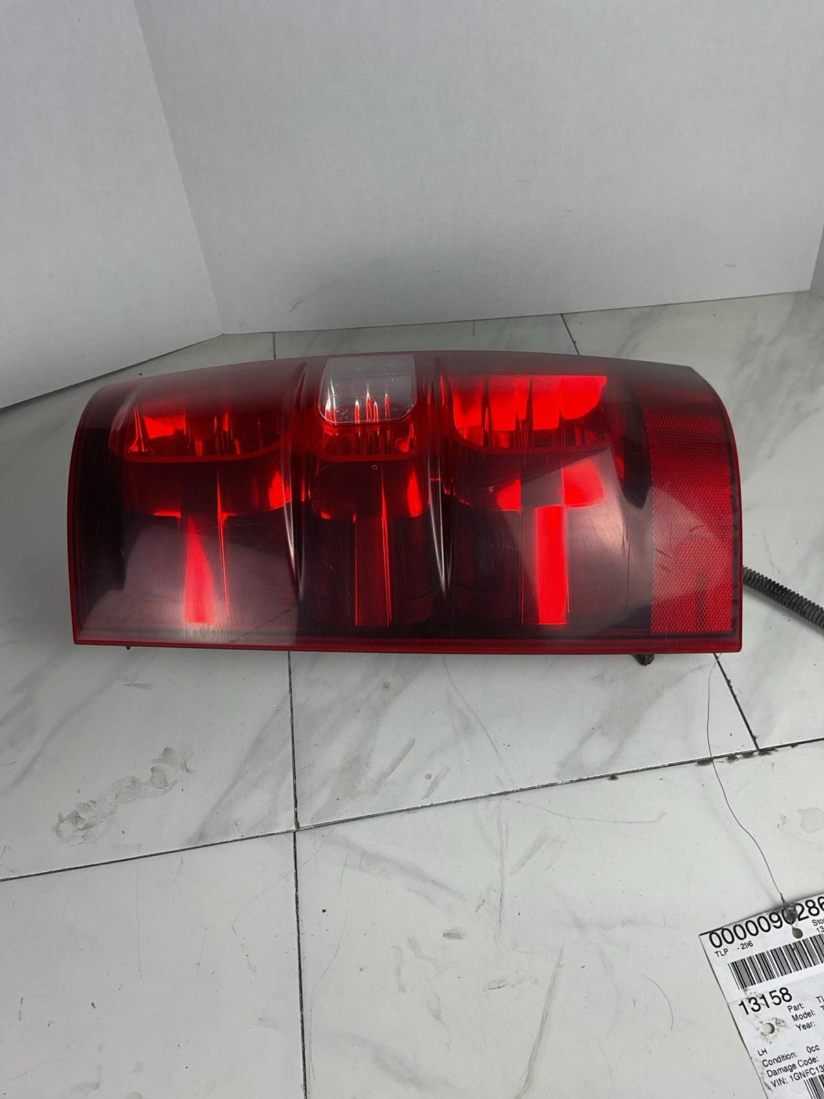 Tail Light Assembly CHEVY TAHOE Left 07 08 09 10 11 12 13 140